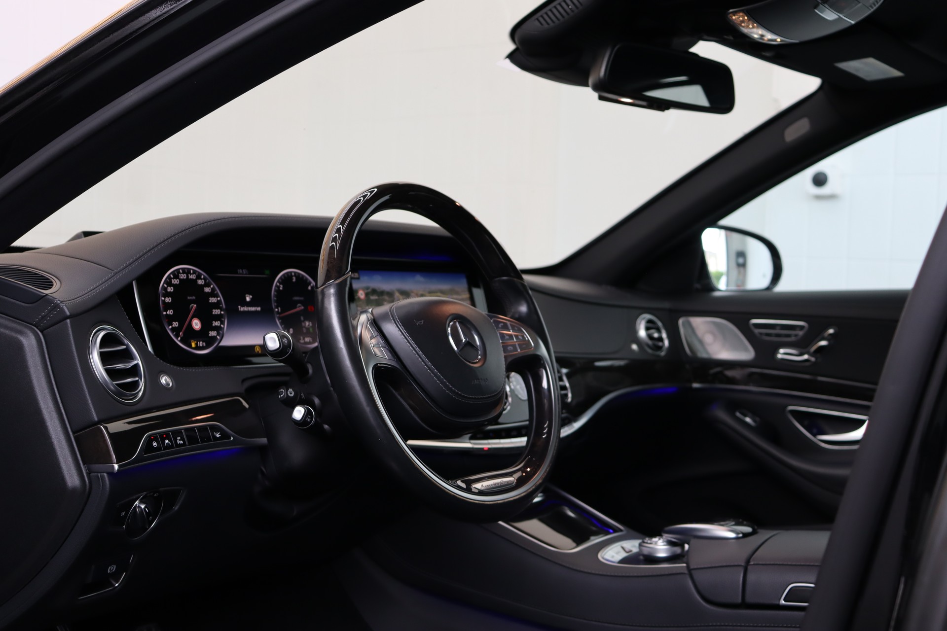 MERCEDES-BENZ S 350 BLUETEC 4MATIC 7G-TRONIC ** FAHRASSISTENZ-PAKET ** TIEFERGELEGT ** PANORAMADACH ** BURMESTER **-image-11
