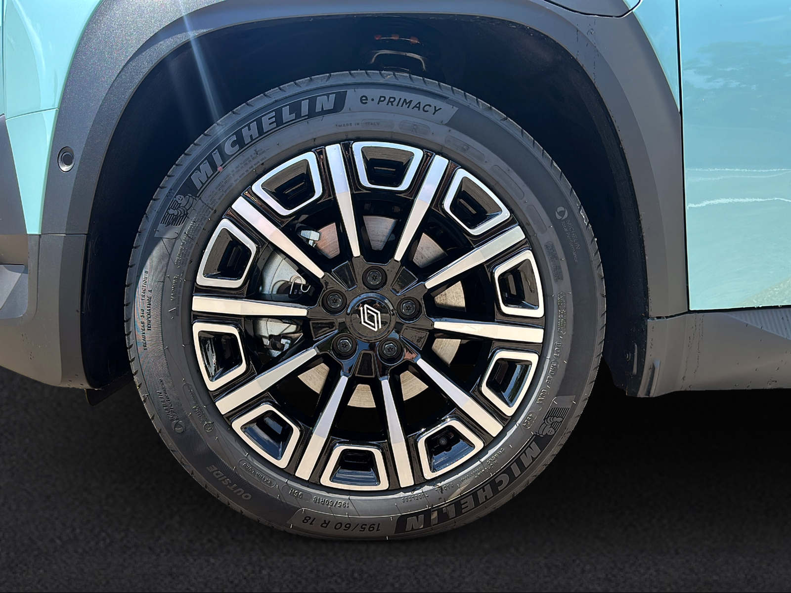 RENAULT R4 E-TECH ELECTRIC iconic 150PS Comfort Range-image-7