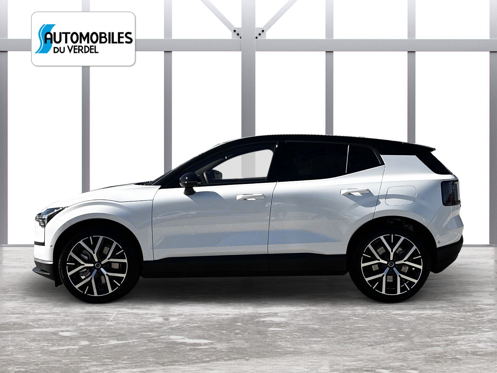 VOLVO EX30 E60 Twin Ultra Performance AWD-image-1