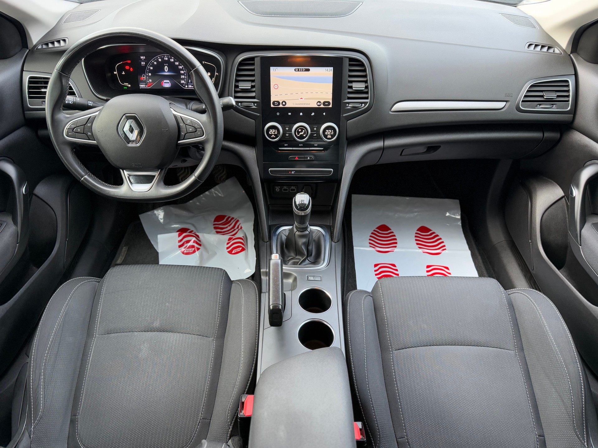 RENAULT Mégane Berline 1.3 16V Turbo Zen-image-11