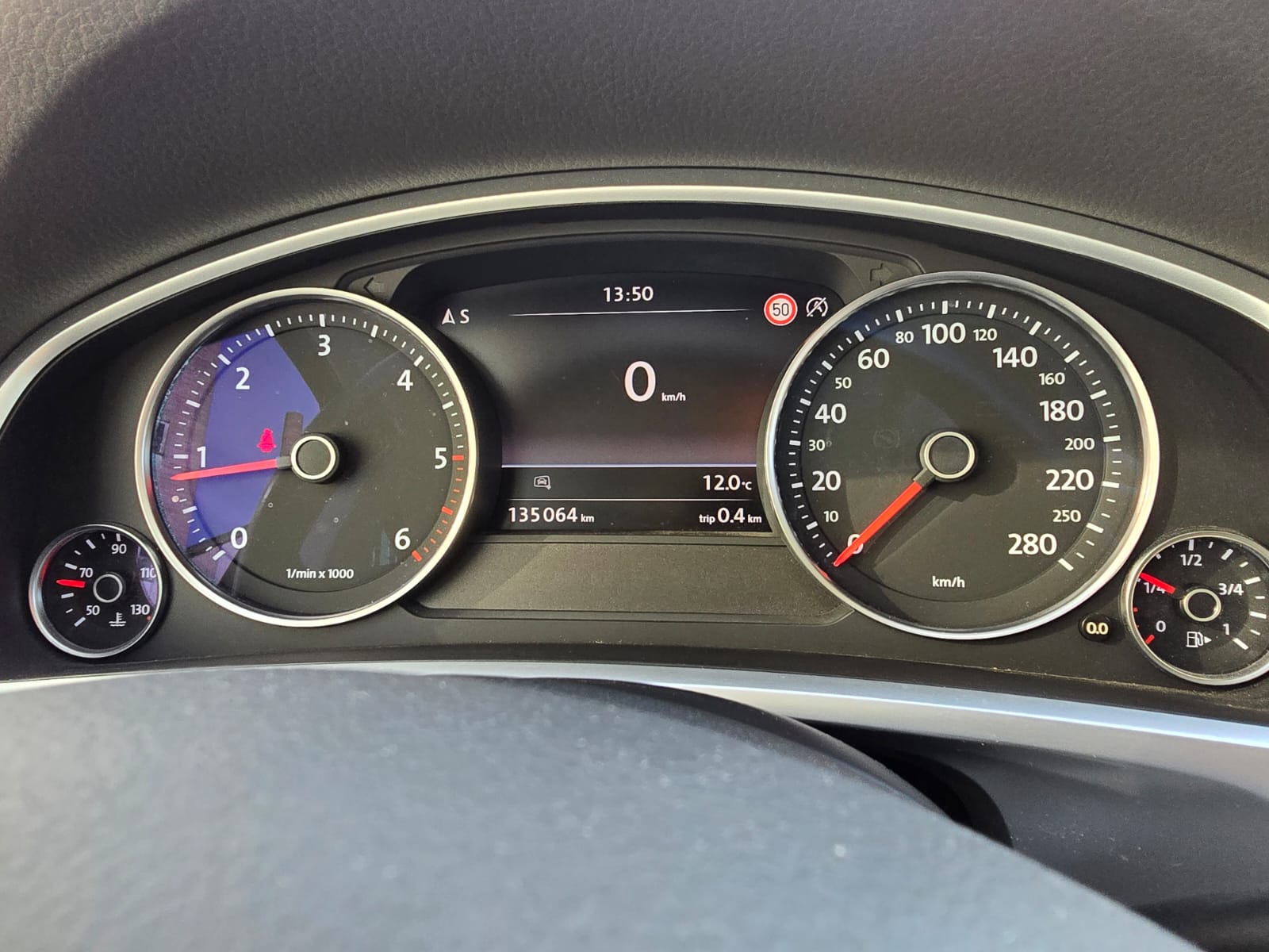 VW Touareg 3.0 TDI BMT R-Line 21"Mallory Tiptronic-image-6