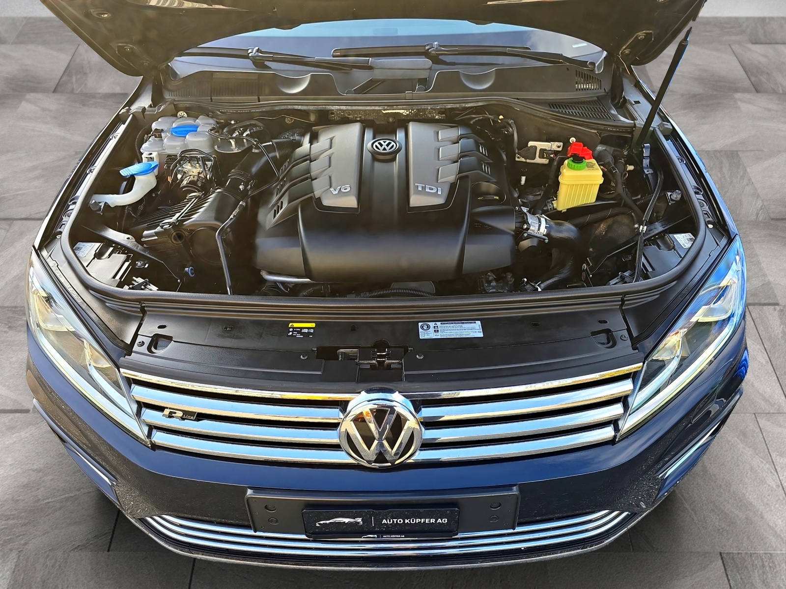 VW Touareg 3.0 TDI BMT R-Line 21"Mallory Tiptronic-image-27