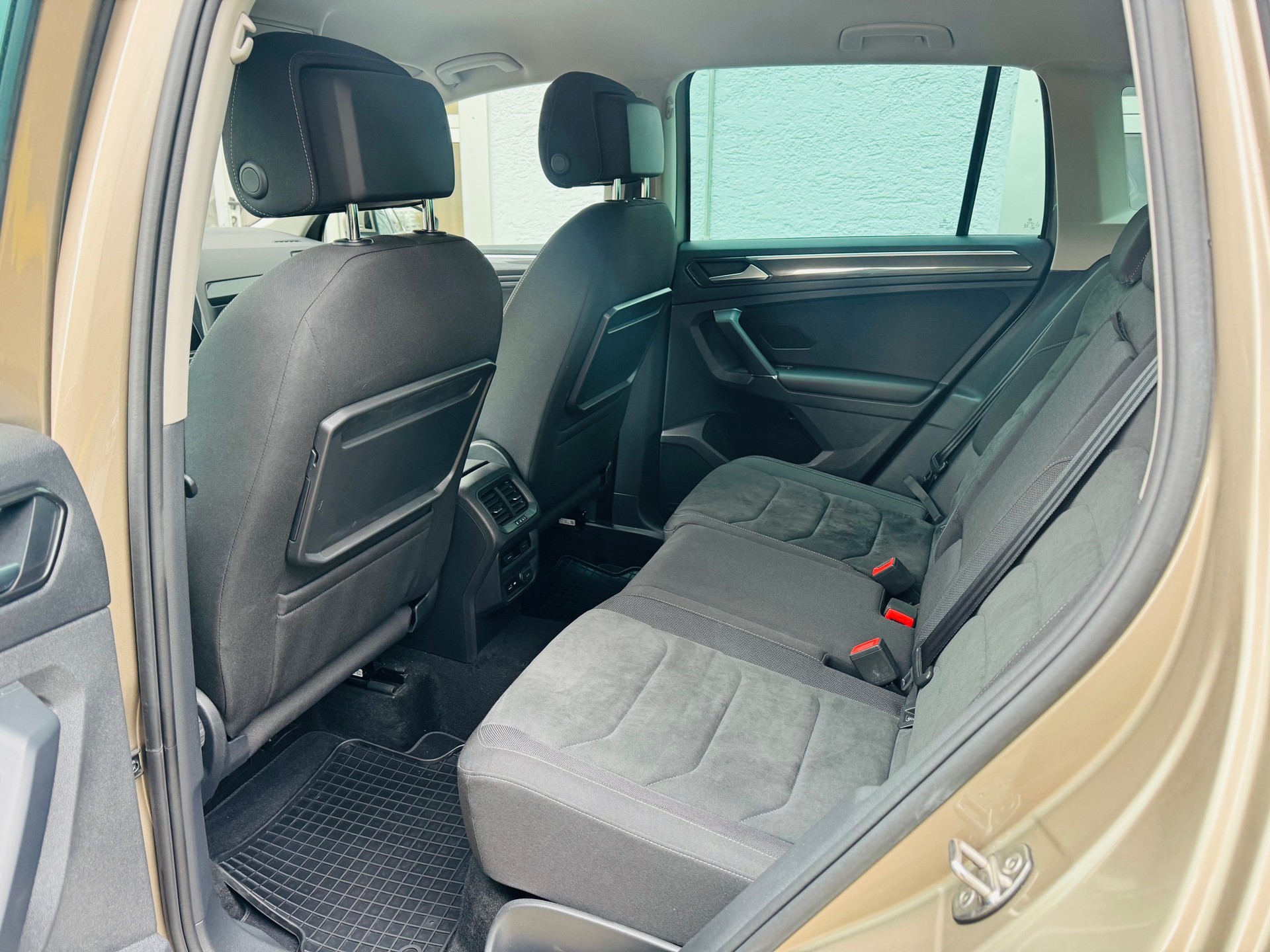 VW Tiguan 2.0TSI Highline 4Motion DSG-image-8