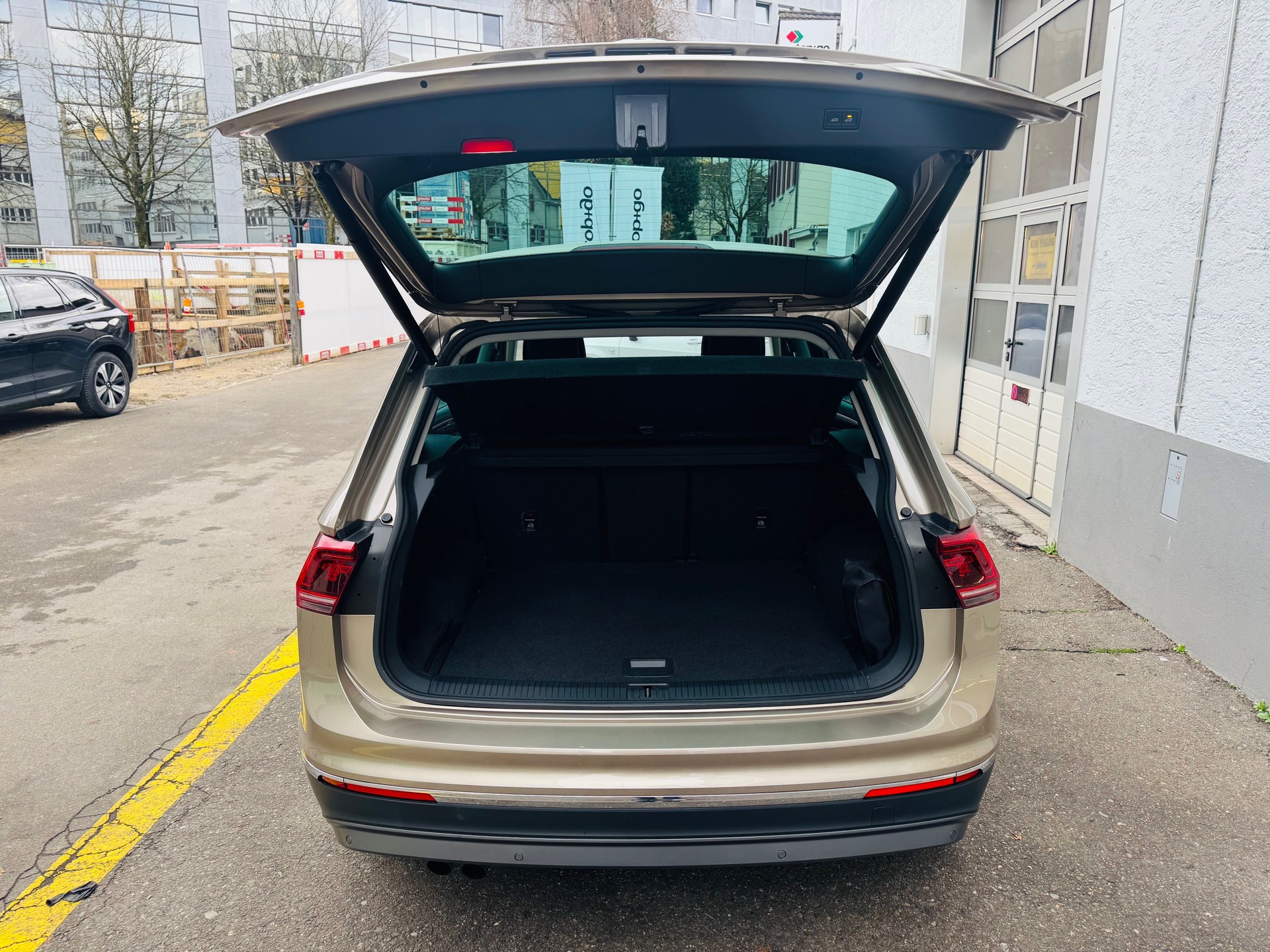 VW Tiguan 2.0TSI Highline 4Motion DSG-image-9