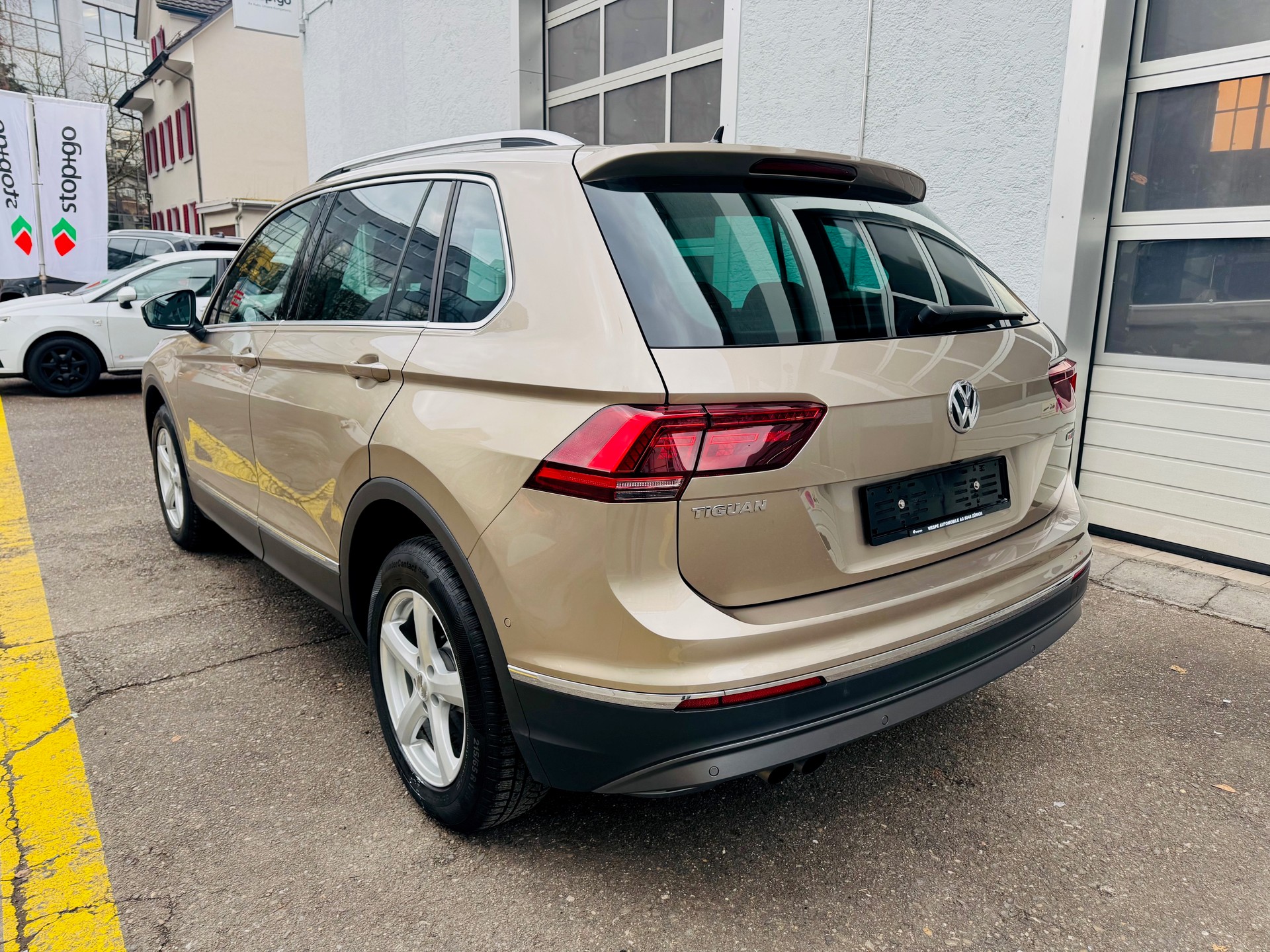 VW Tiguan 2.0TSI Highline 4Motion DSG-image-4