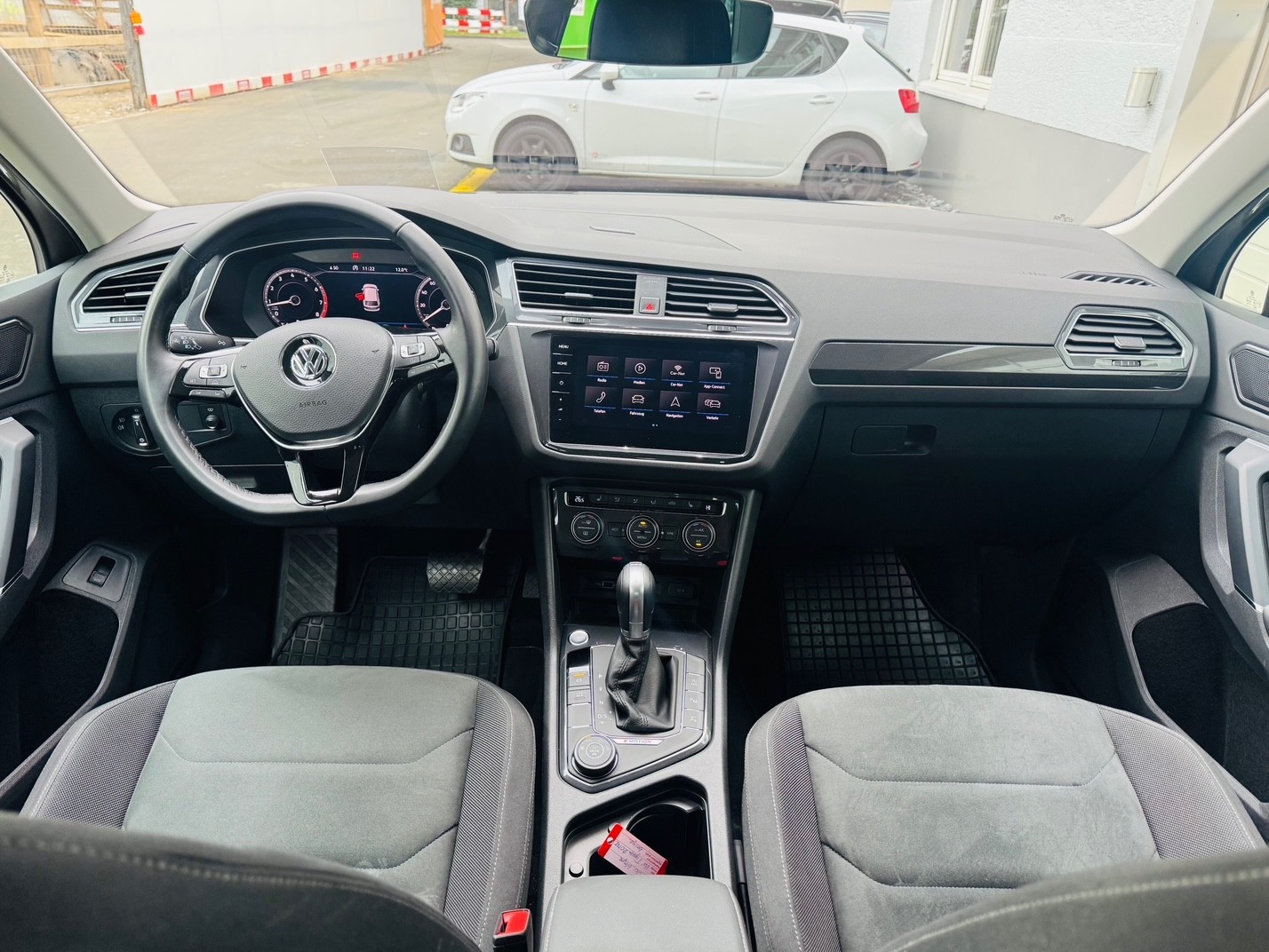 VW Tiguan 2.0TSI Highline 4Motion DSG-image-13
