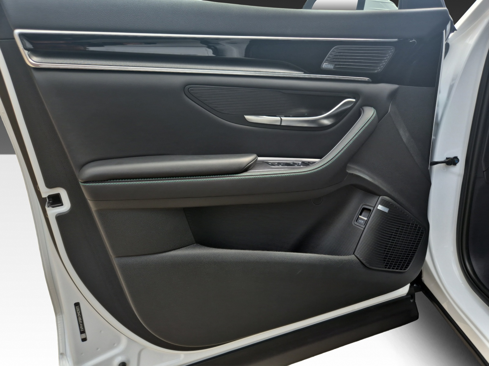 BYD Seal U DM-i Design AWD-image-11