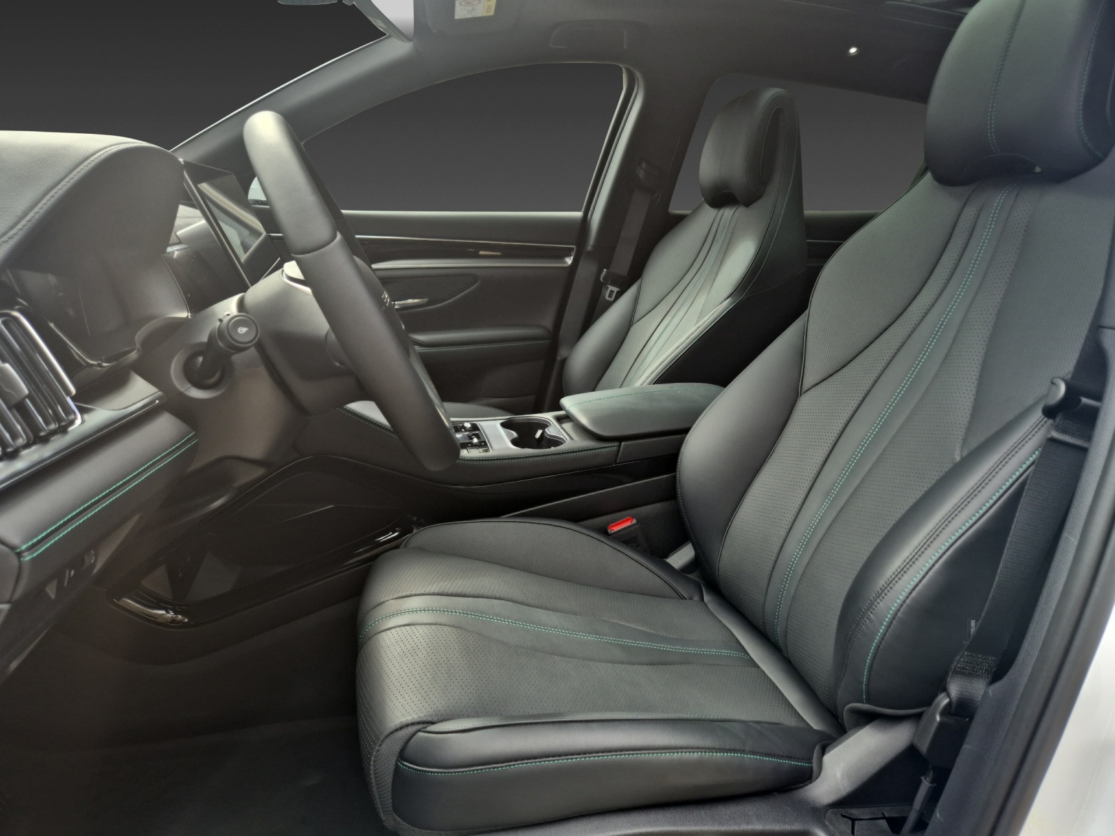 BYD Seal U DM-i Design AWD-image-16