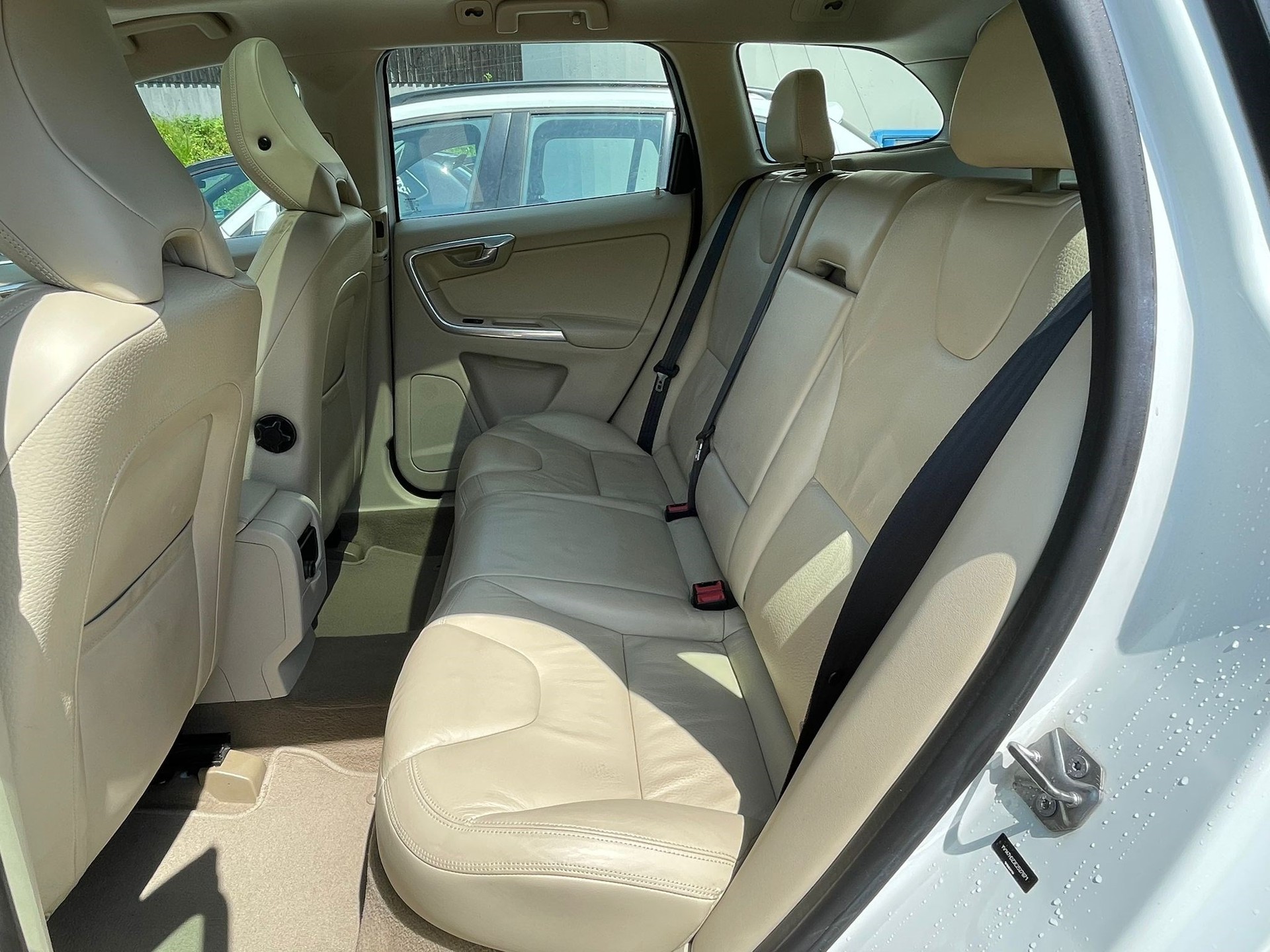VOLVO XC60 T5 Summum R-Design Powershift-image-13