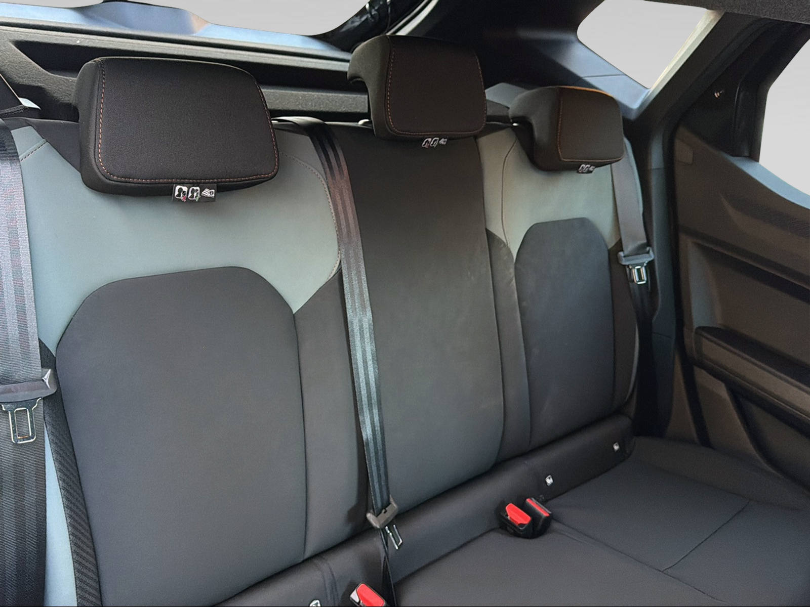 DACIA DUSTER Extreme+ hybrid 155-image-12
