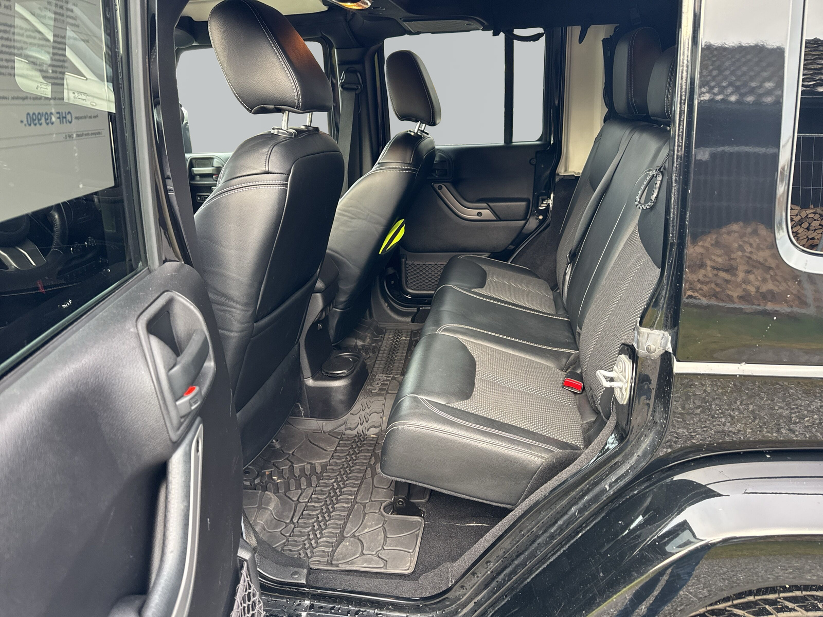 JEEP Wrangler 3.6 V6 Sahara Unlimited-image-9