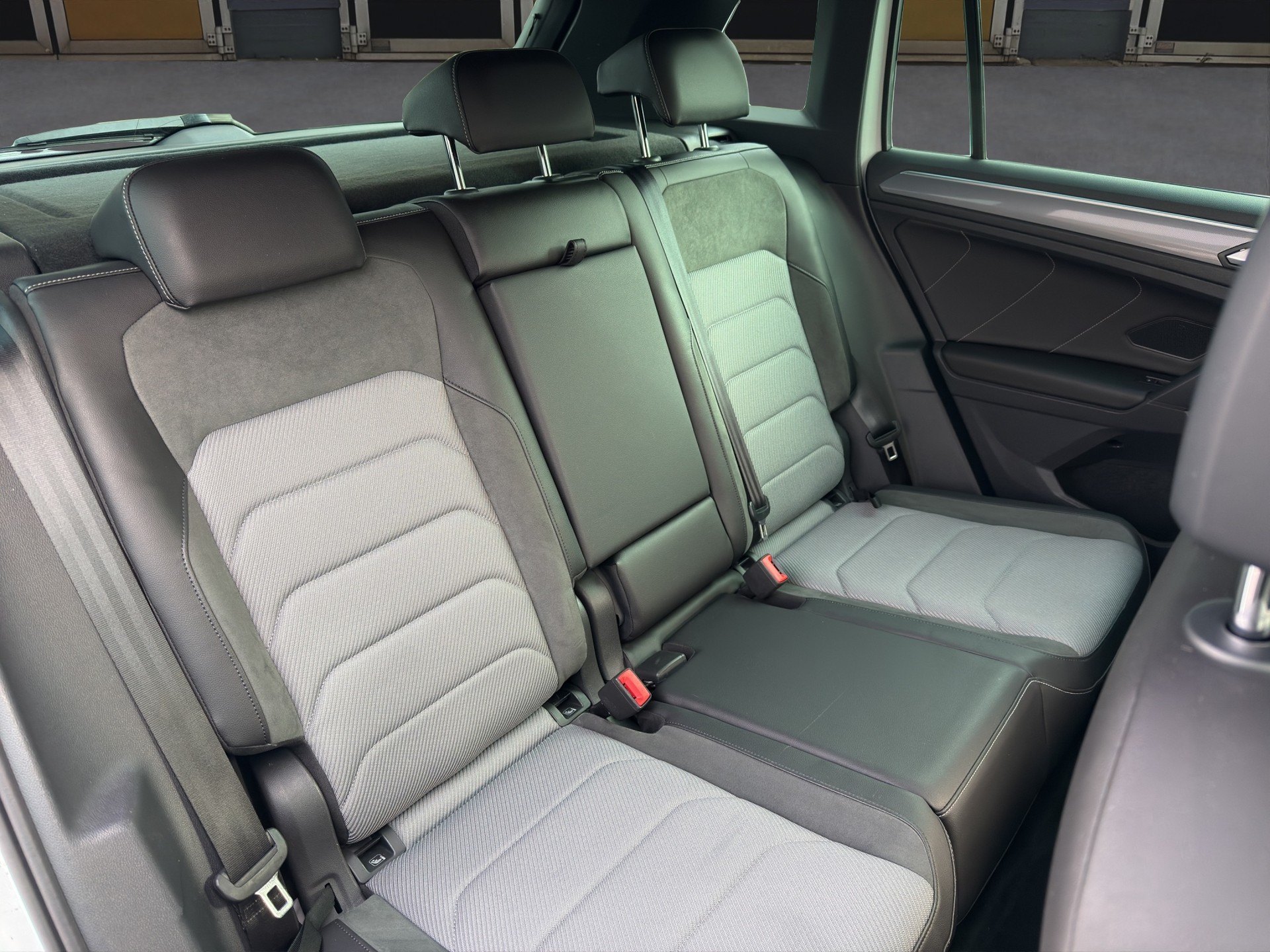 VW Tiguan 2.0 TSI Highline DSG-image-12