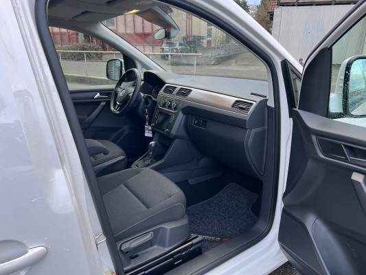 VW Caddy 2.0 TDI Liberty-image-12