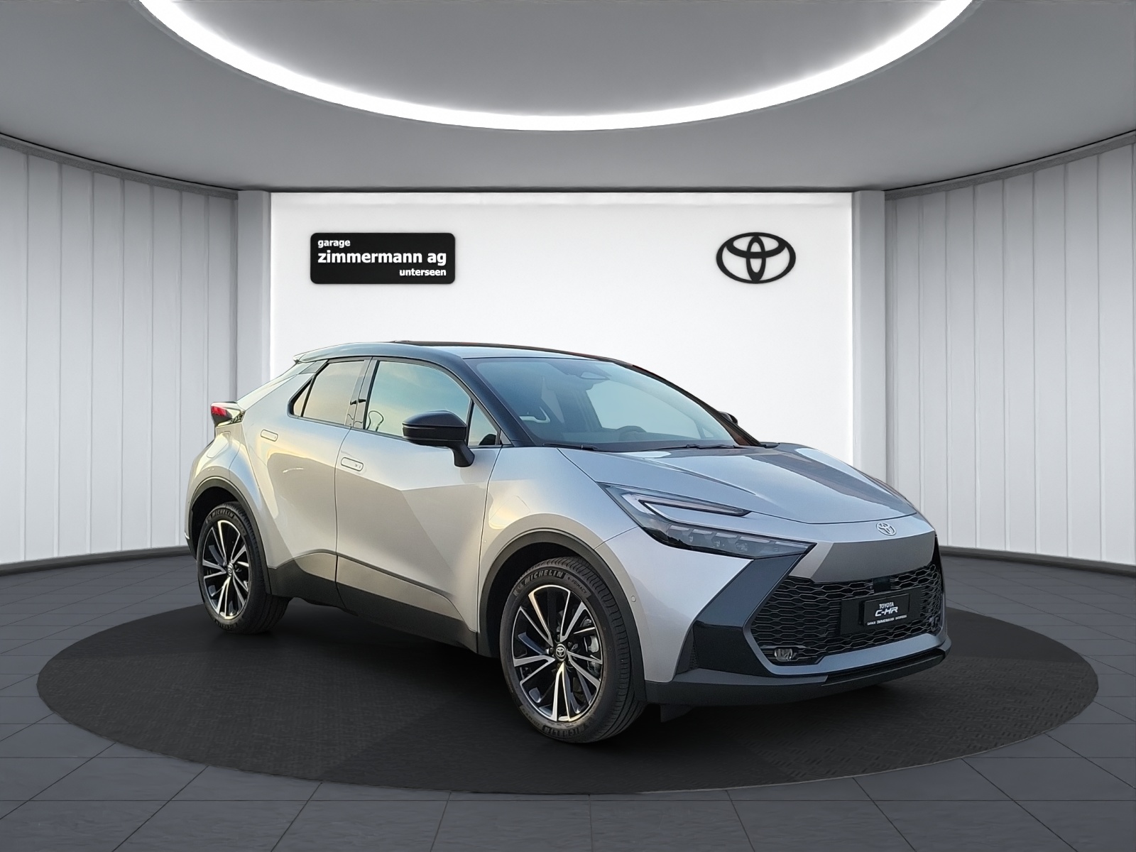TOYOTA C-HR 2.0 PHEV Style-showroom-element-2