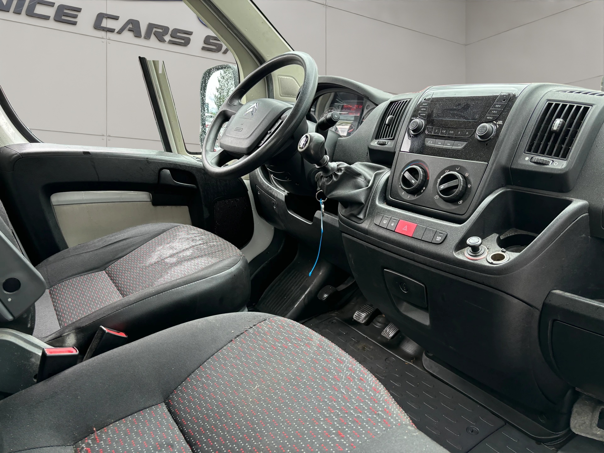 CITROEN Jumper 35 2.0 BlueHDi 130 Attraction L2-image-7