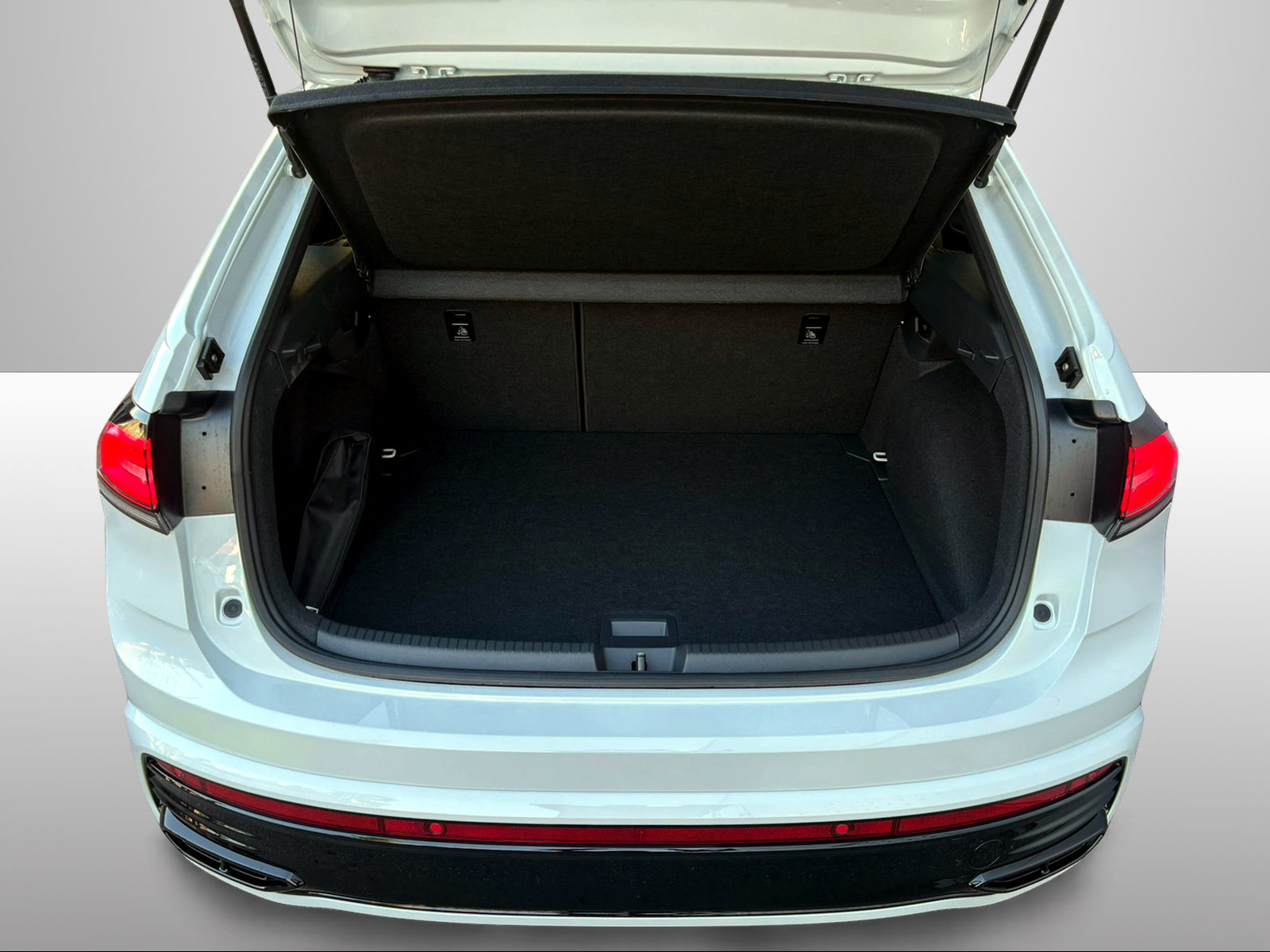 VW Taigo 1.0 TSI R-Line DSG-image-9
