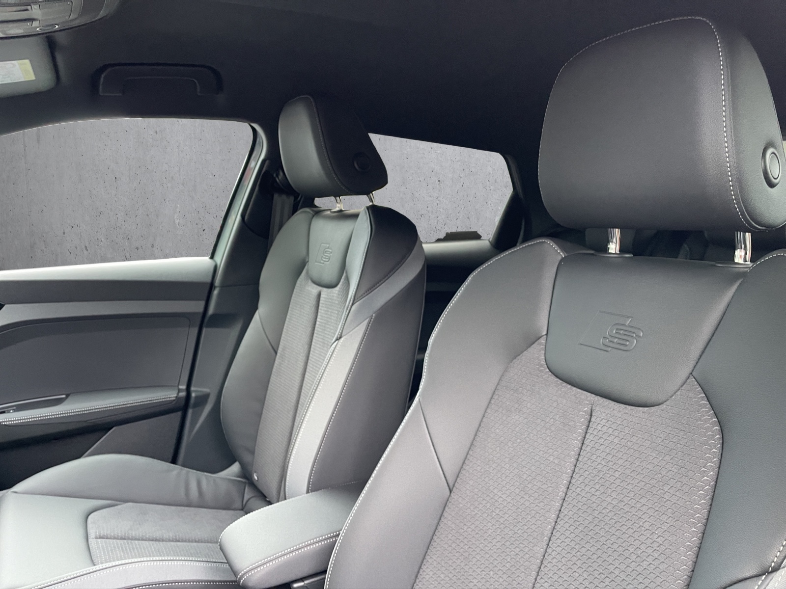 AUDI A1 Sportback 30 TFSI S Line Attraction S-tronic-image-16