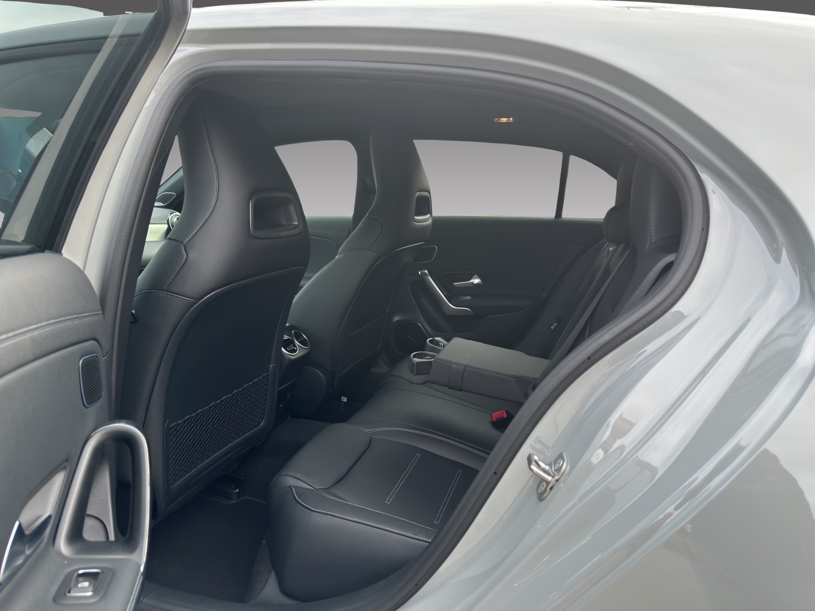 MERCEDES-BENZ A AMG 45 S 4Matic+ 8G-DCT-image-5