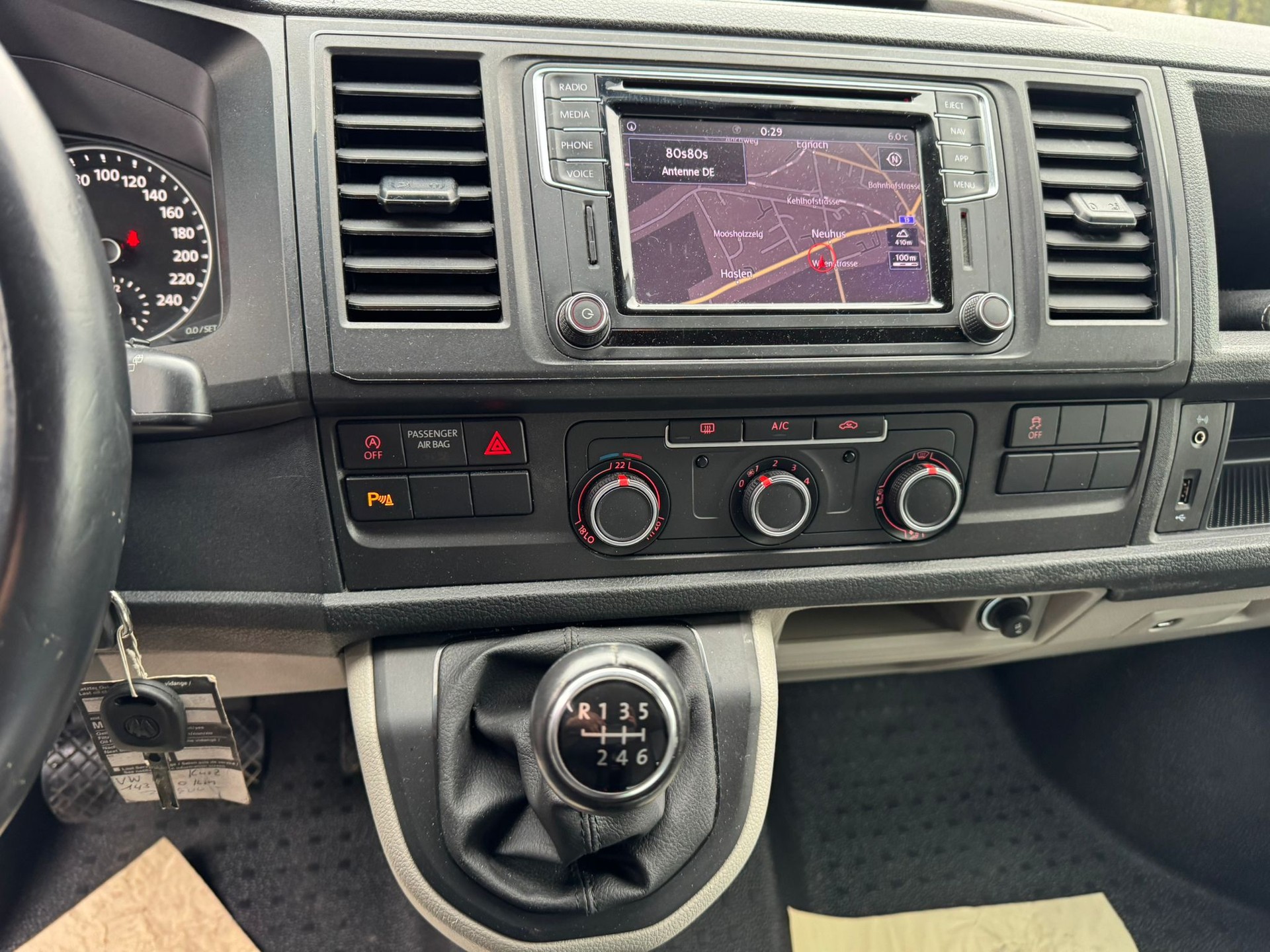 VW T6 2.0 TDI-image-13