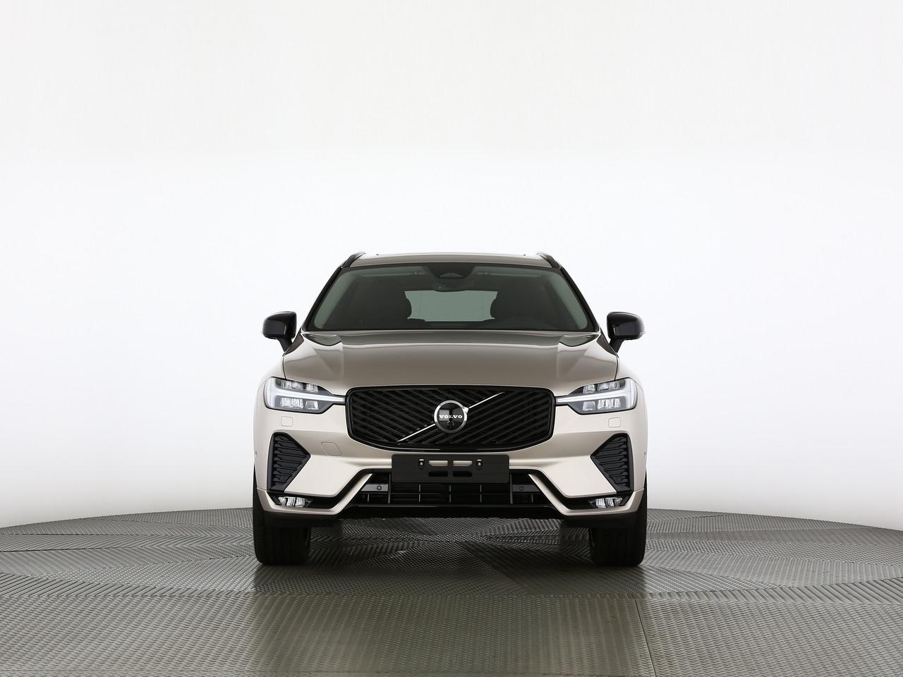 VOLVO XC60 2.0 B5 MH Ultra Dark AWD-image-4