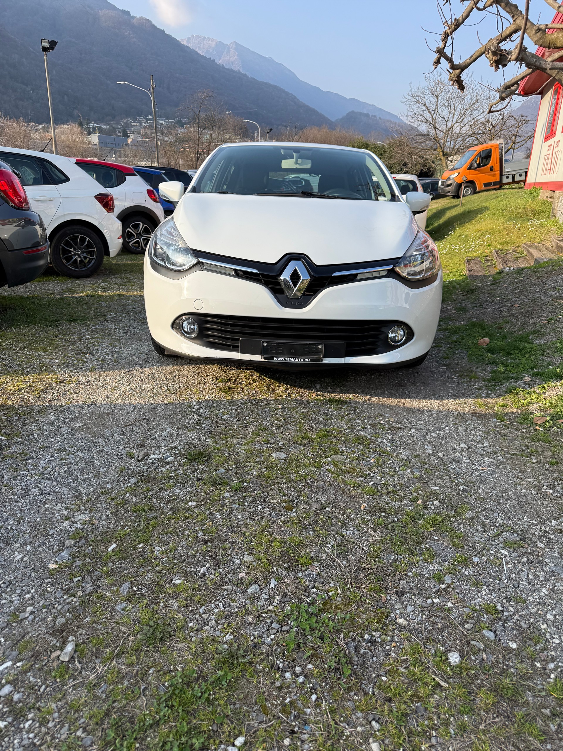 RENAULT Clio 1.2 16V Authentique-image-0