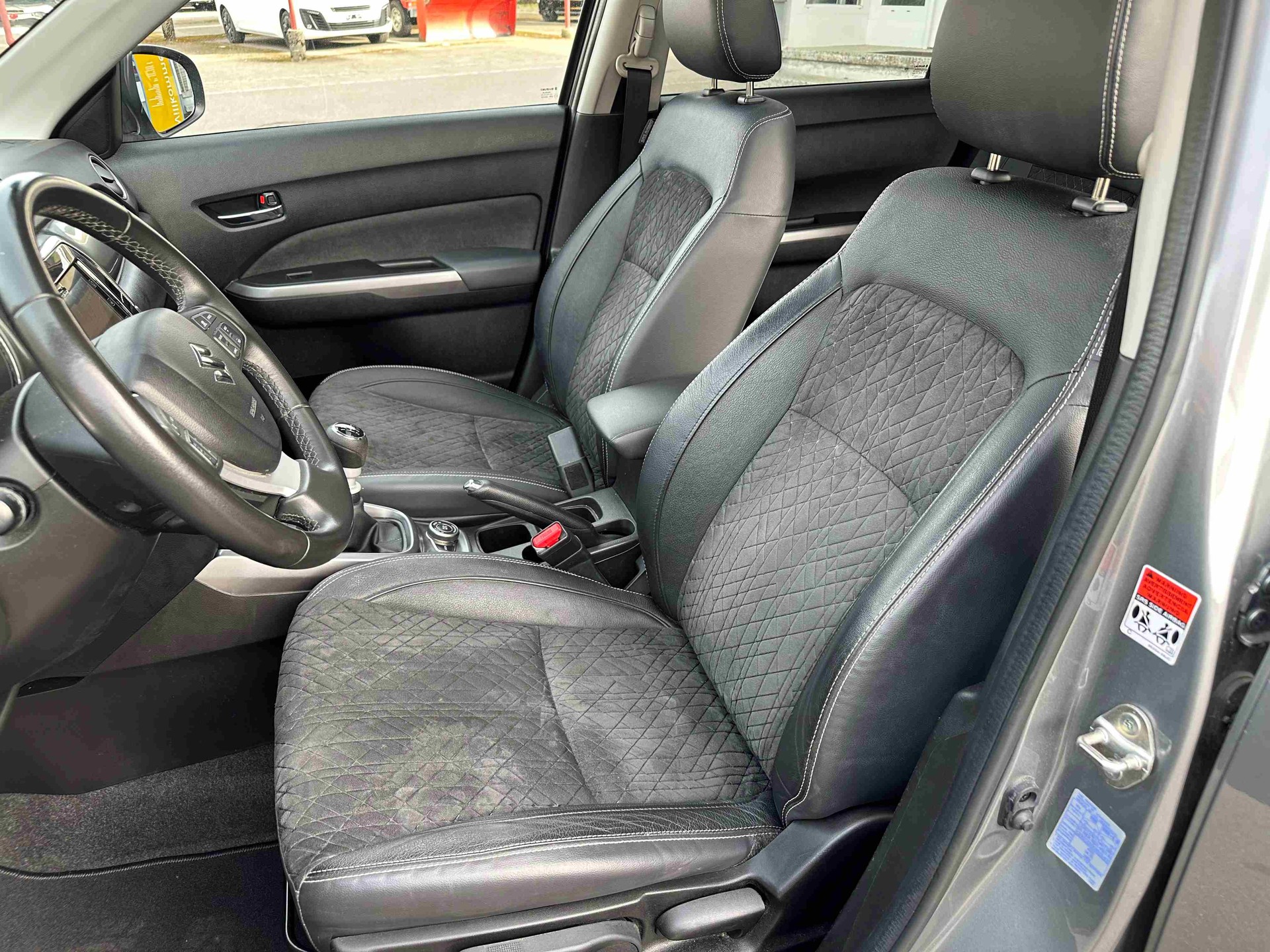 SUZUKI Vitara 1.4 T Generation Top Hybrid 4x4-image-14