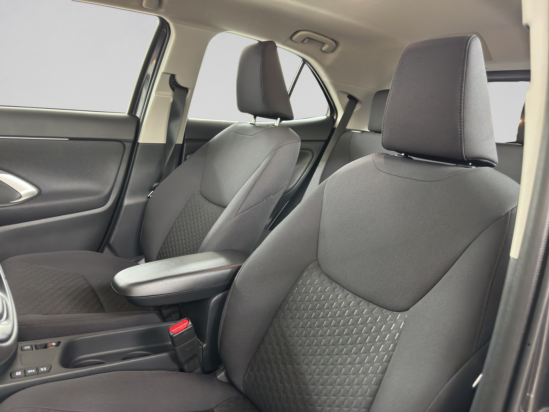 TOYOTA Yaris Cross 1.5 Comfort e-CVT-image-25