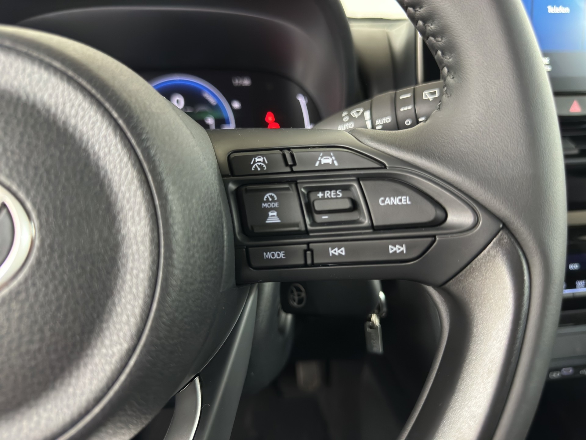 TOYOTA Yaris Cross 1.5 Comfort e-CVT-image-22