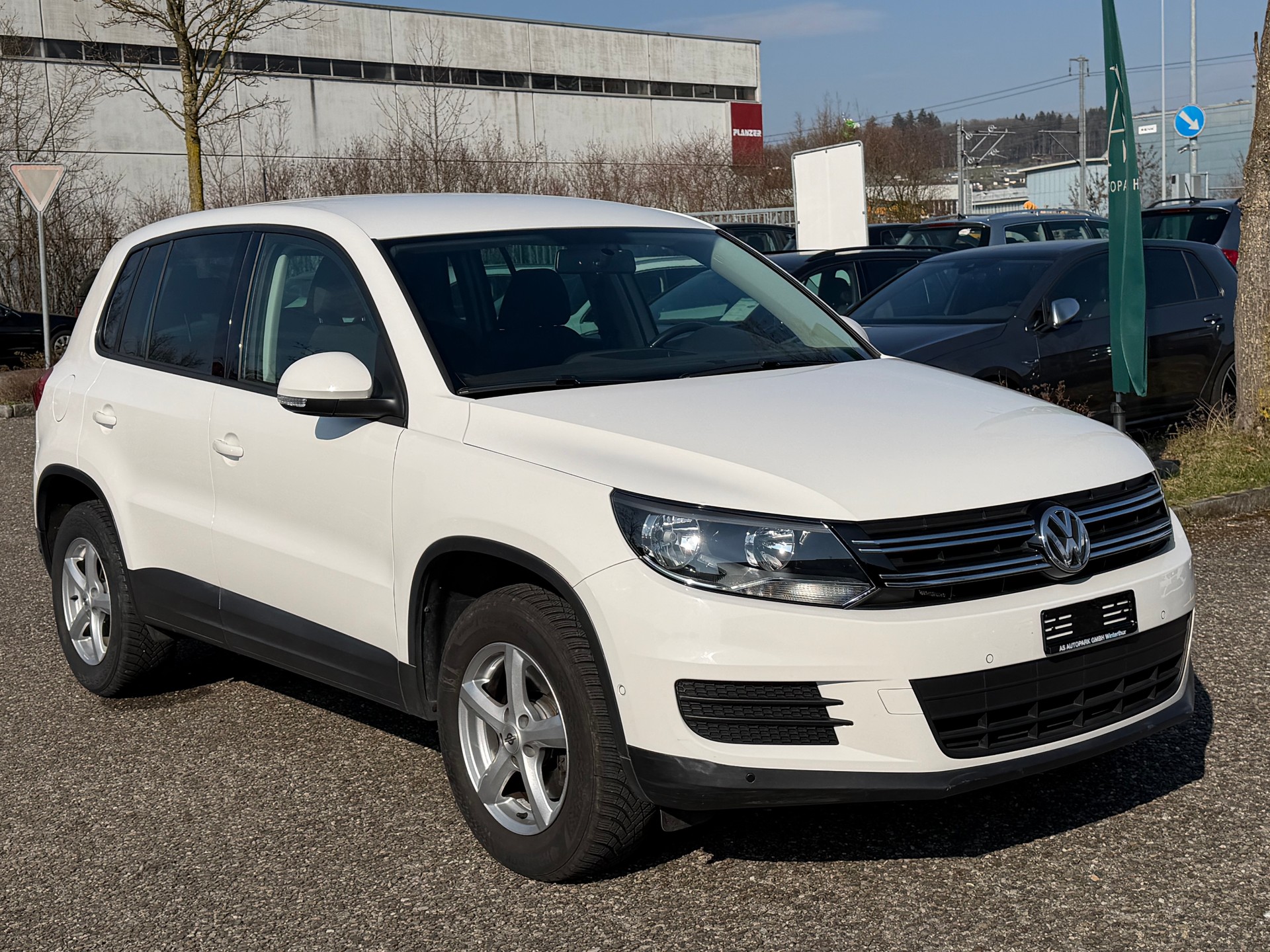 VW Tiguan 2.0 TDI BlueMotion Trend&Fun 4Motion DSG-showroom-element-2