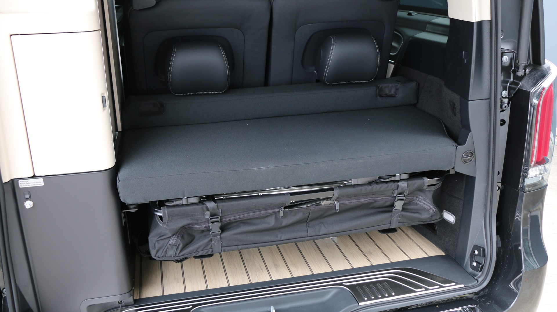 MERCEDES-BENZ Marco Polo 300 d 4M A-image-17