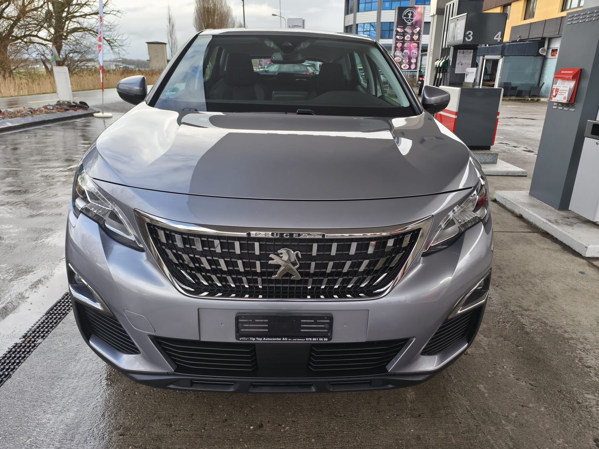 PEUGEOT 3008 1.2 PureTech Allure EAT-image-8