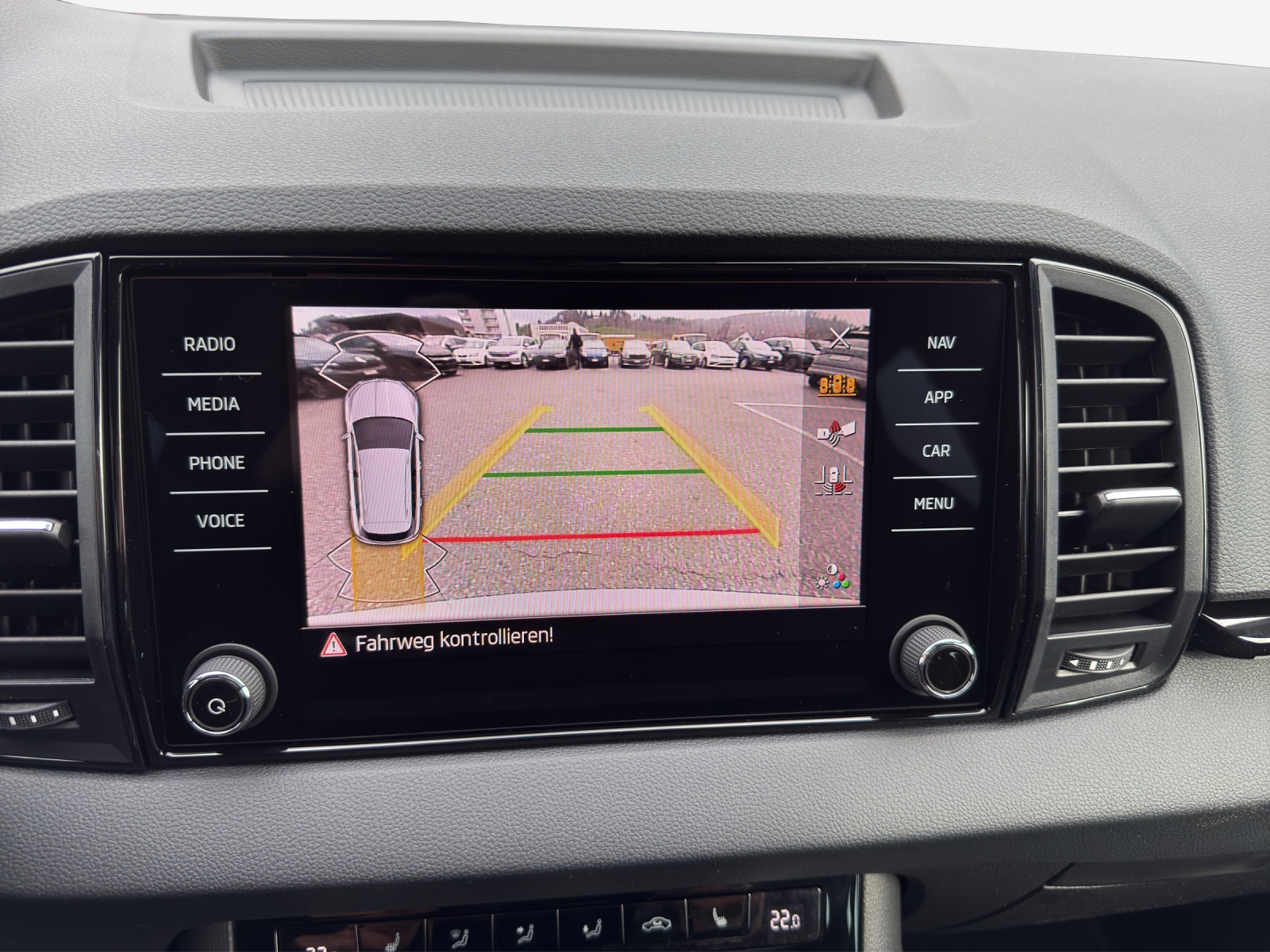SKODA Karoq 2.0 TSI SportLine 4x4 DSG-image-15