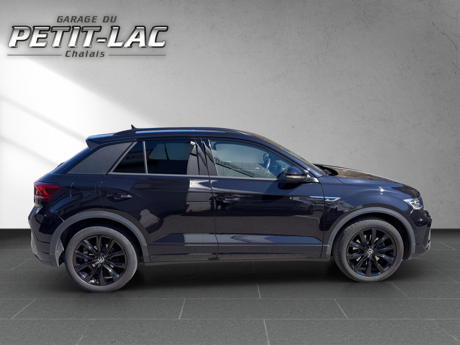 VW T-Roc 2.0 TSI R-Line DSG 4Motion-image-6