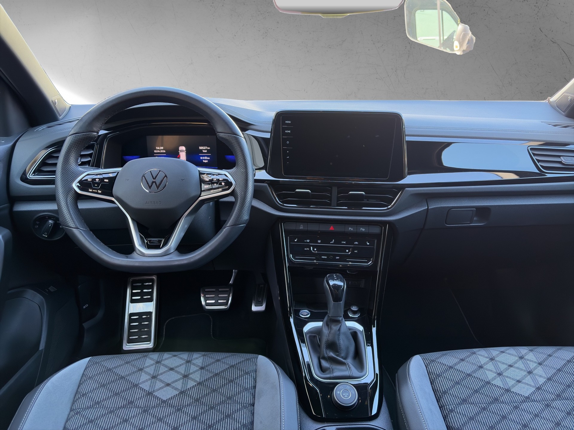 VW T-Roc 2.0 TSI R-Line DSG 4Motion-image-11