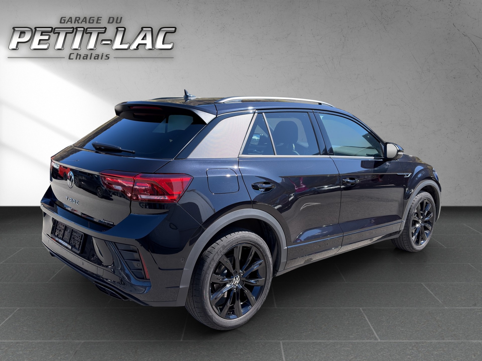 VW T-Roc 2.0 TSI R-Line DSG 4Motion-image-5