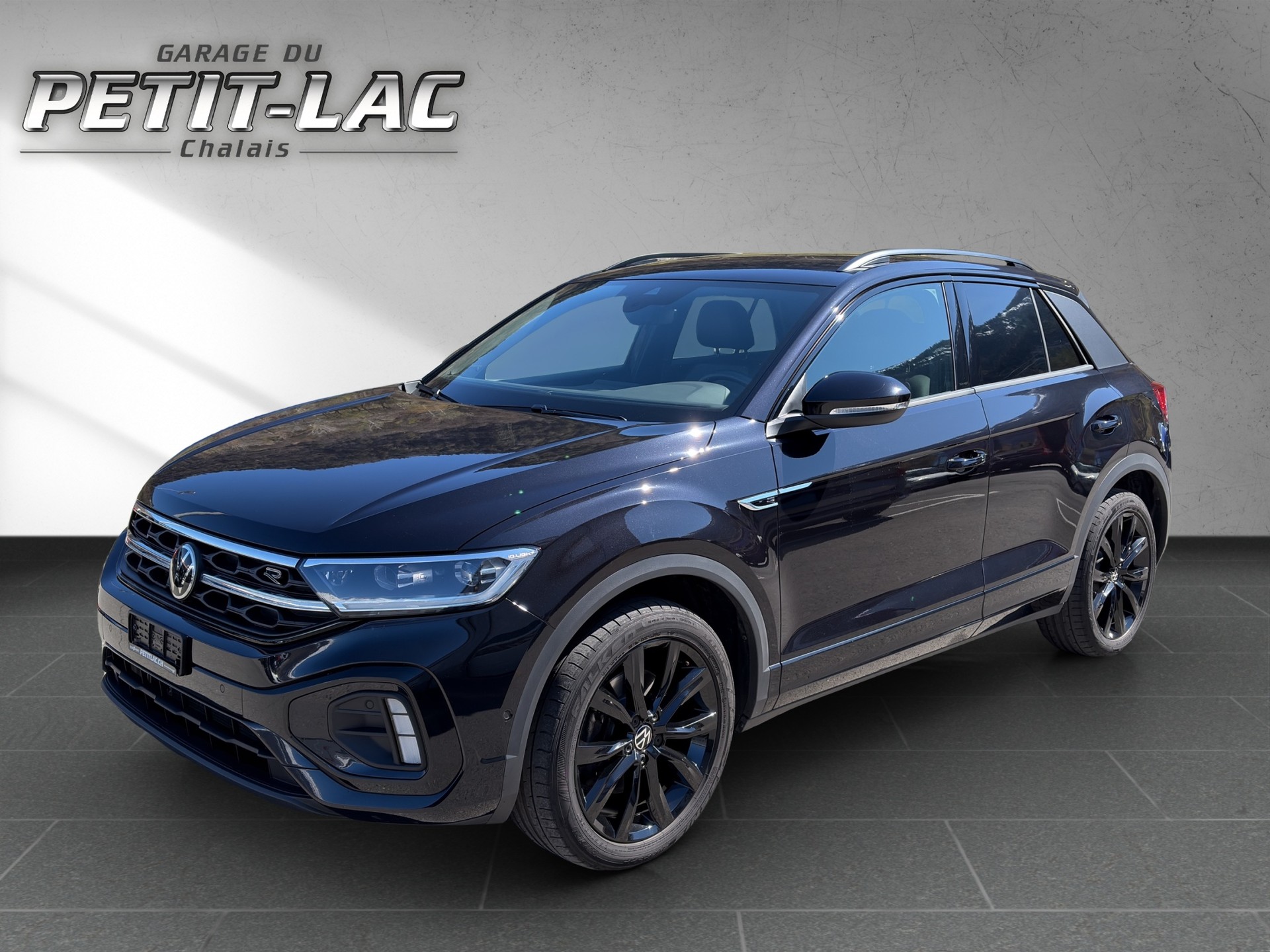 VW T-Roc 2.0 TSI R-Line DSG 4Motion-image-4