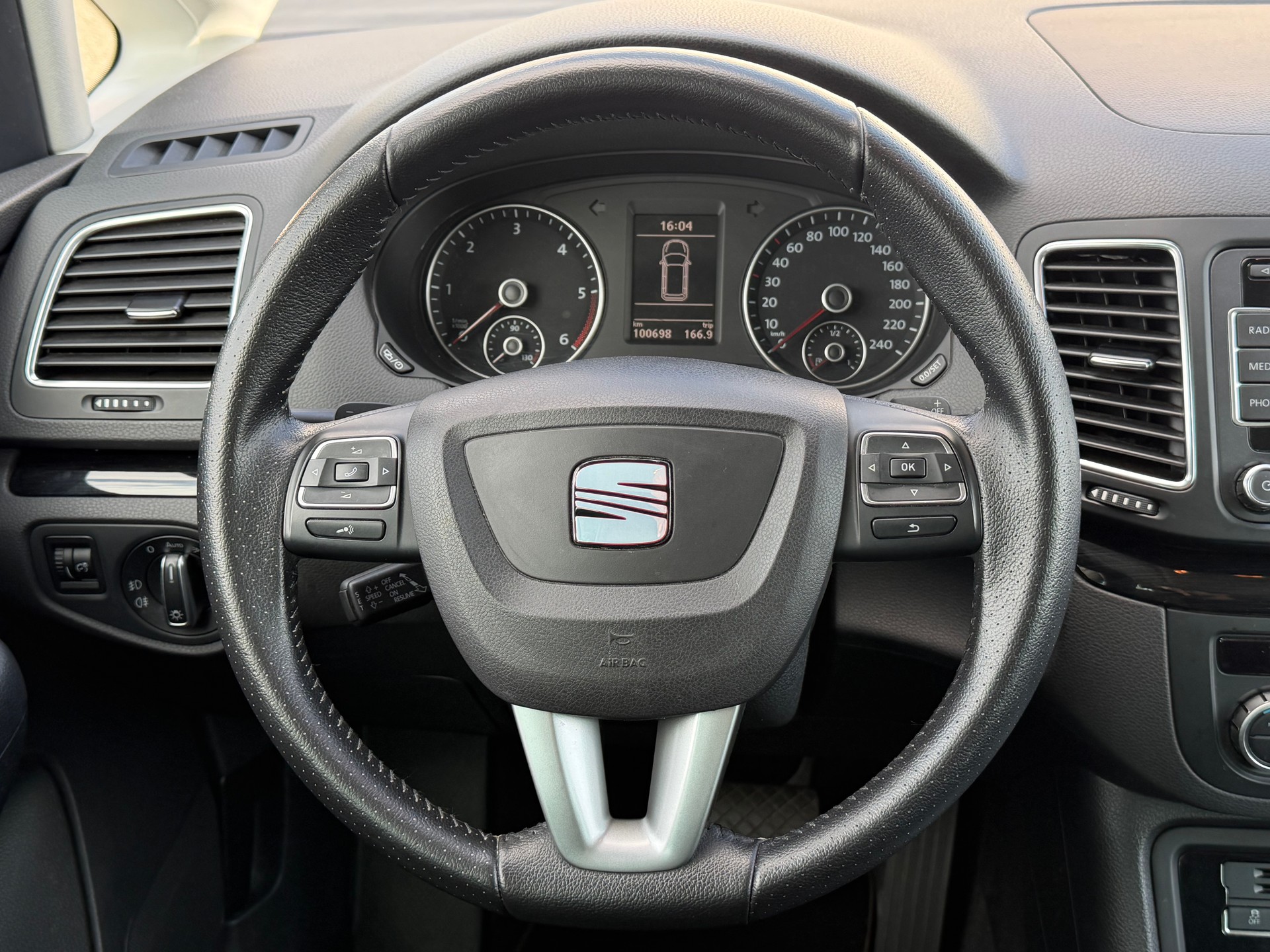 SEAT Alhambra 2.0 TDI Style Viva DSG-image-13
