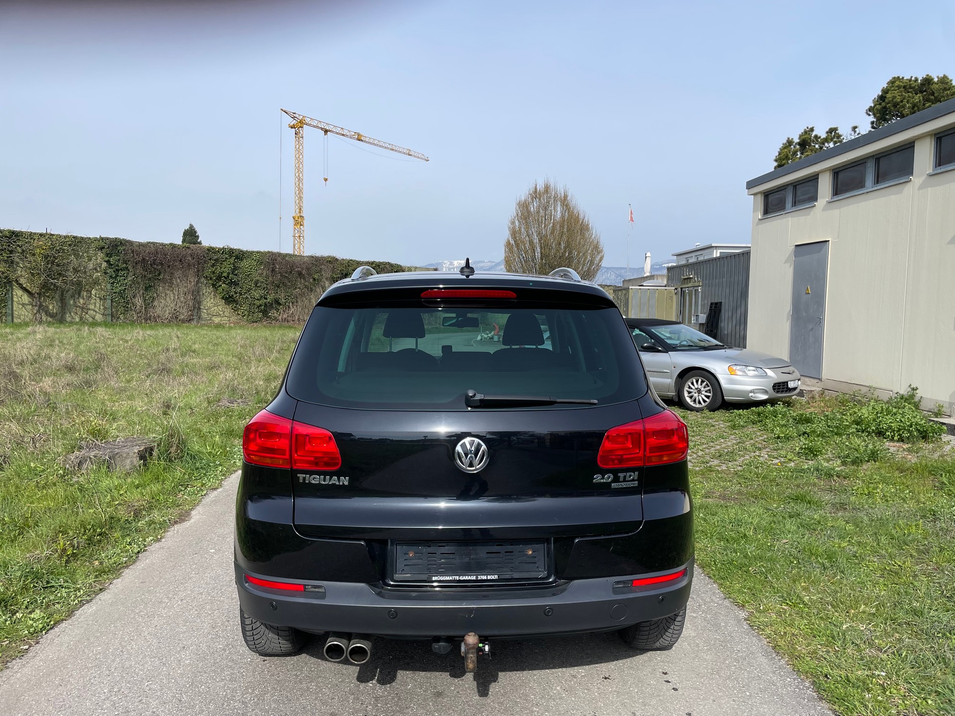 VW Tiguan 2.0 TDI BlueMotion 65th Edition 4Motion DSG-image-3