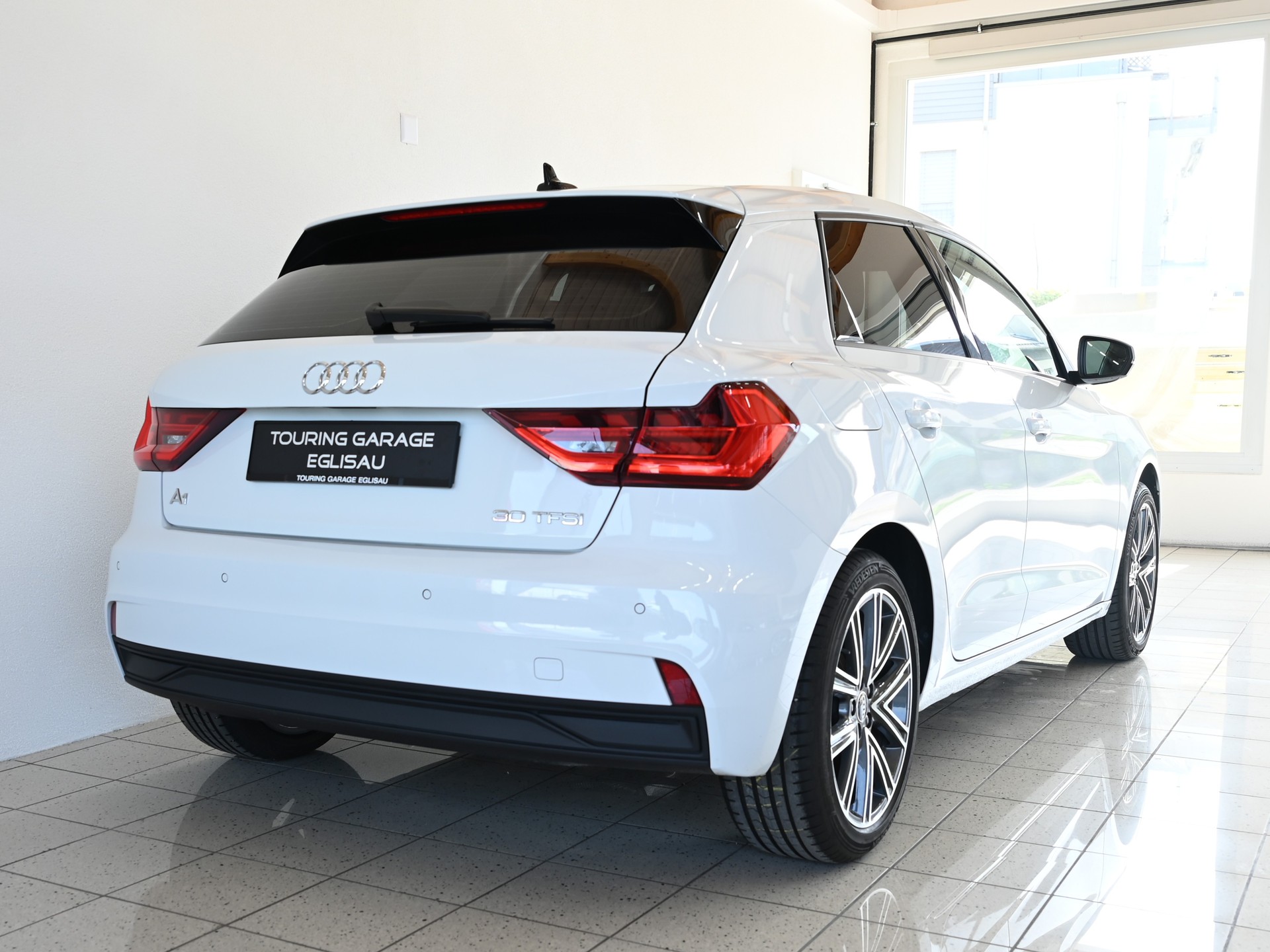 AUDI A1 Sportback 1.0 30 TFSI Attraction S-Tronic-image-6