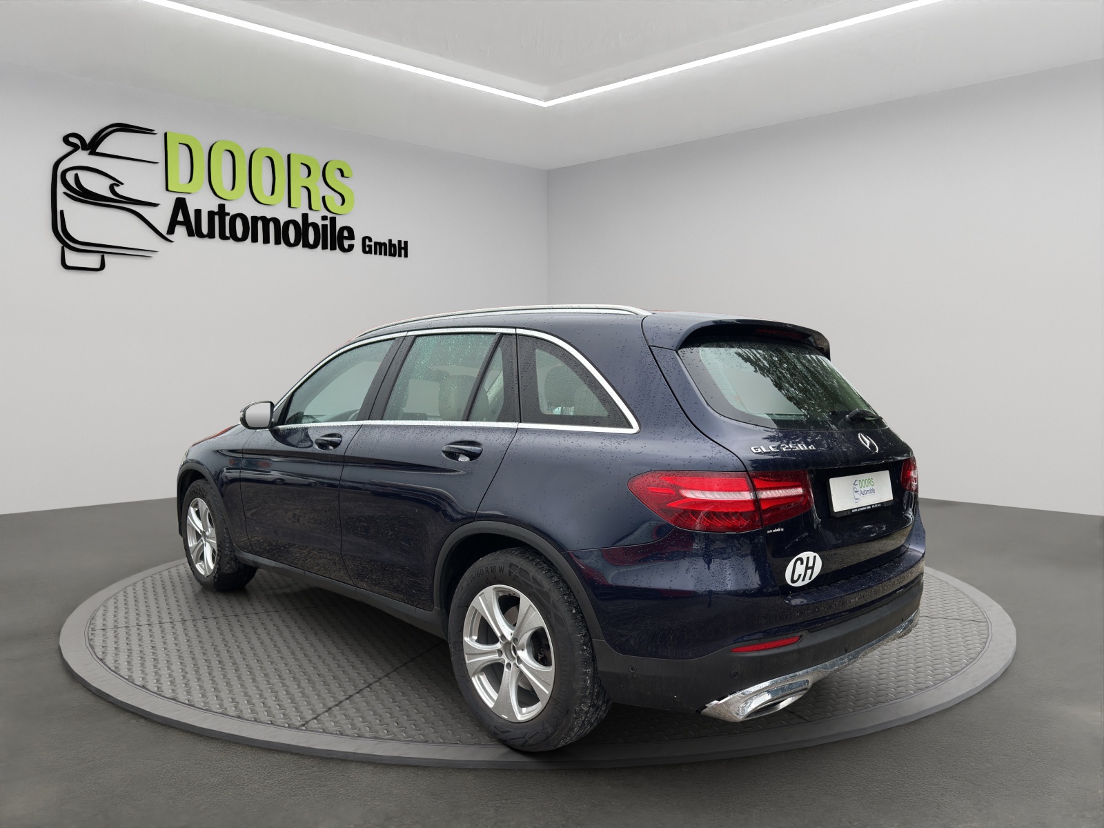 MERCEDES-BENZ GLC 250 d AMG Line 4Matic 9G-Tronic-image-6