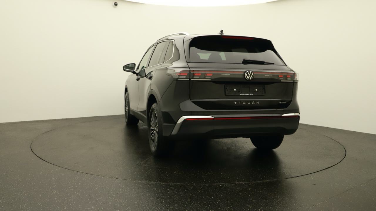 VW Tiguan 2.0 TDI SCR Elegance 4Motion DSG-image-3