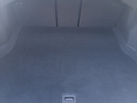 MERCEDES-BENZ C 200 SwissStar 4M AMG L.-image-10