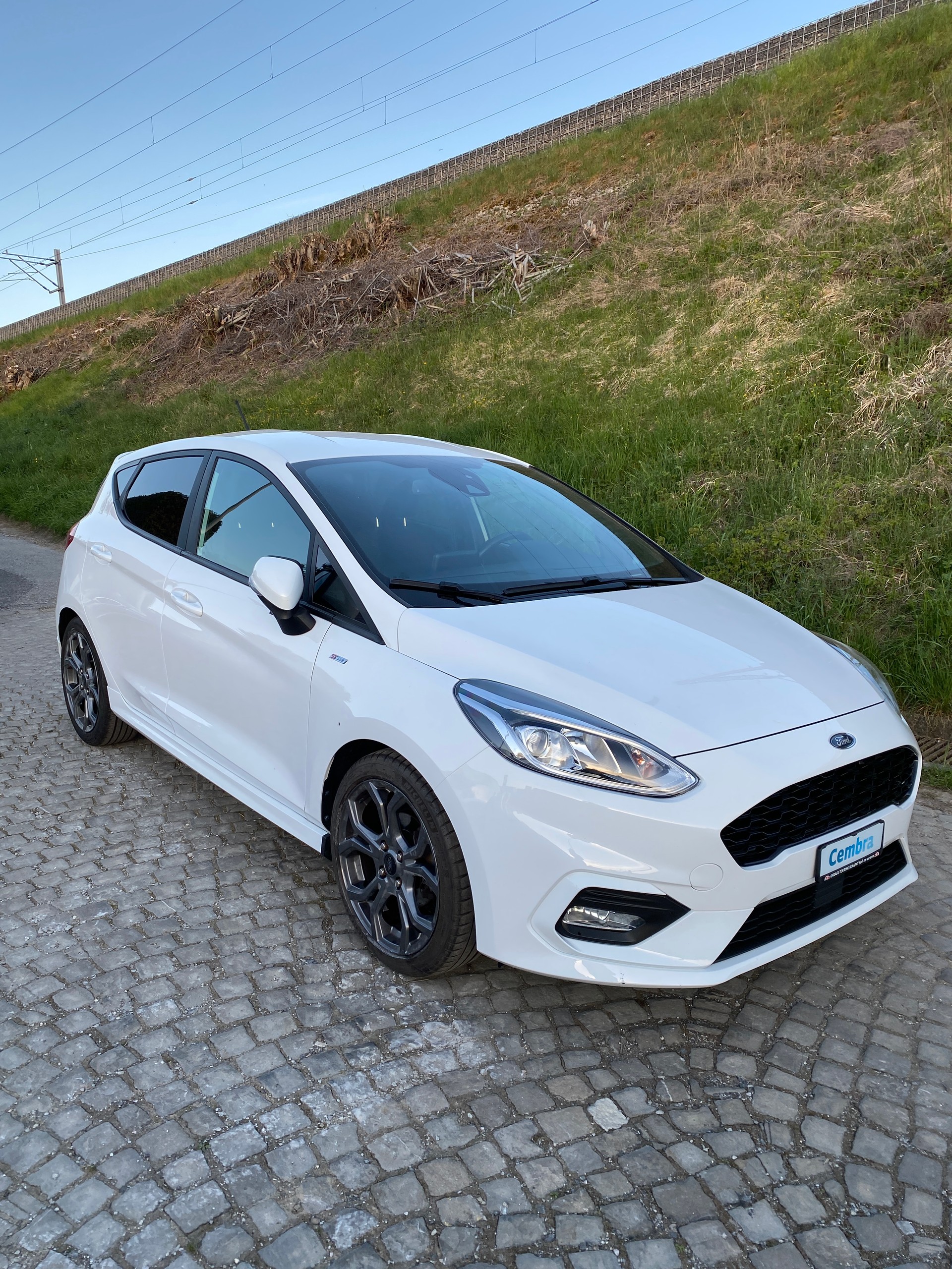 FORD Fiesta 1.0 SCTi ST Line-image-1