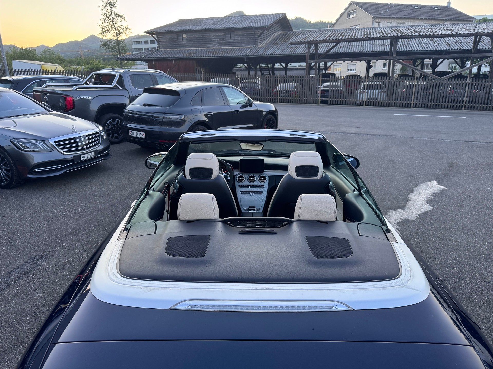 MERCEDES-BENZ C 43 Cabriolet AMG 4Matic 9G-Tronic-image-17
