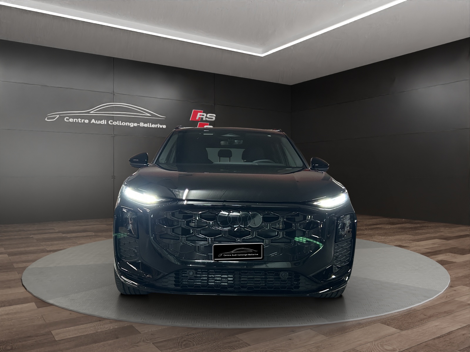 AUDI Q3 SUV TFSI quattro 195 kW S tronic-image-1