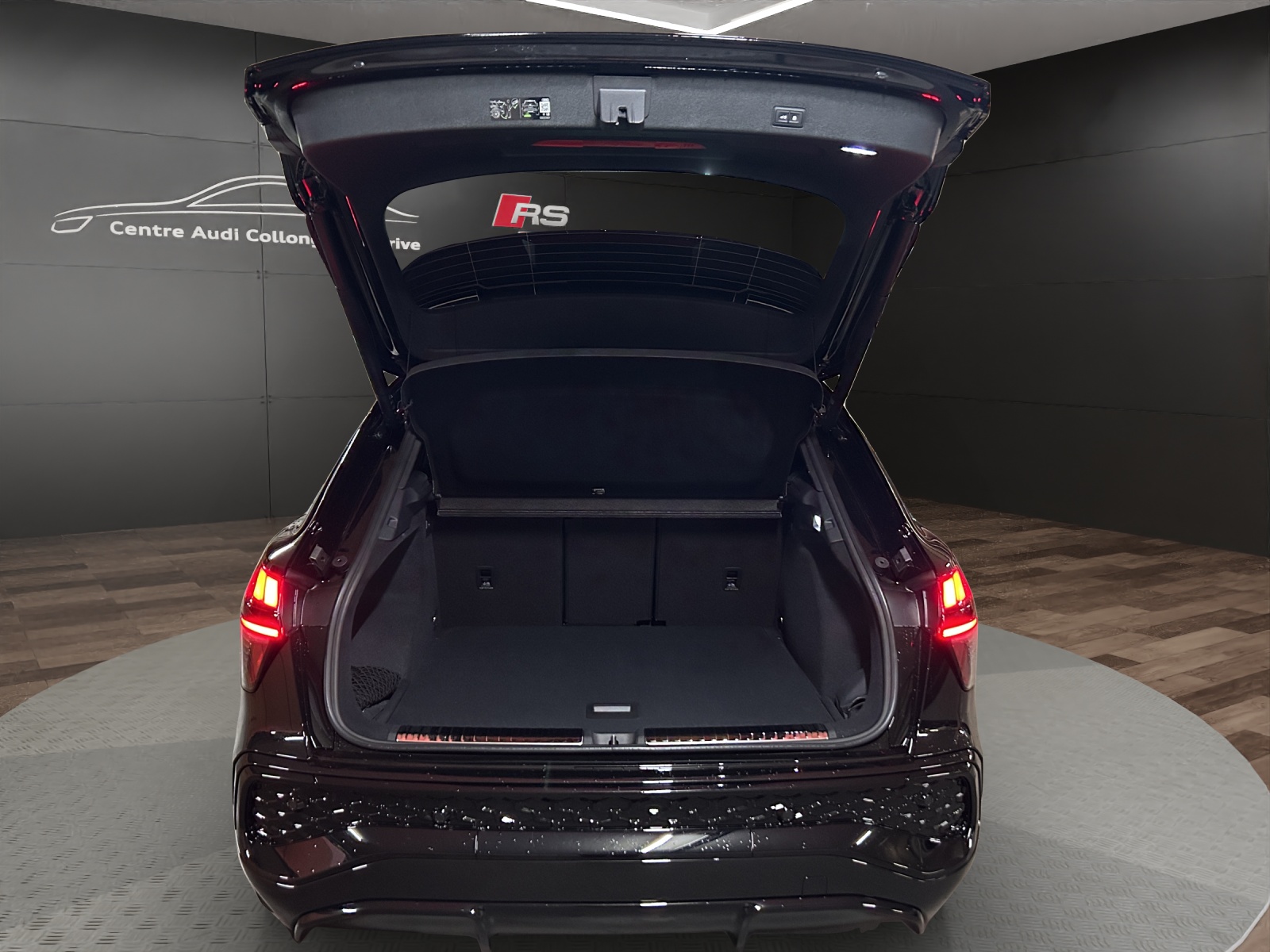 AUDI Q3 SUV TFSI quattro 195 kW S tronic-image-17