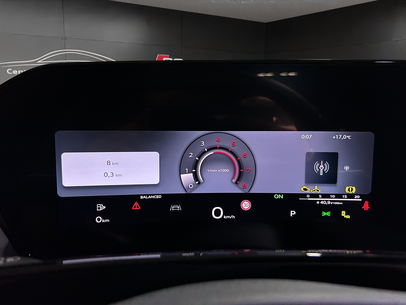 AUDI Q3 SUV TFSI quattro 195 kW S tronic-image-10