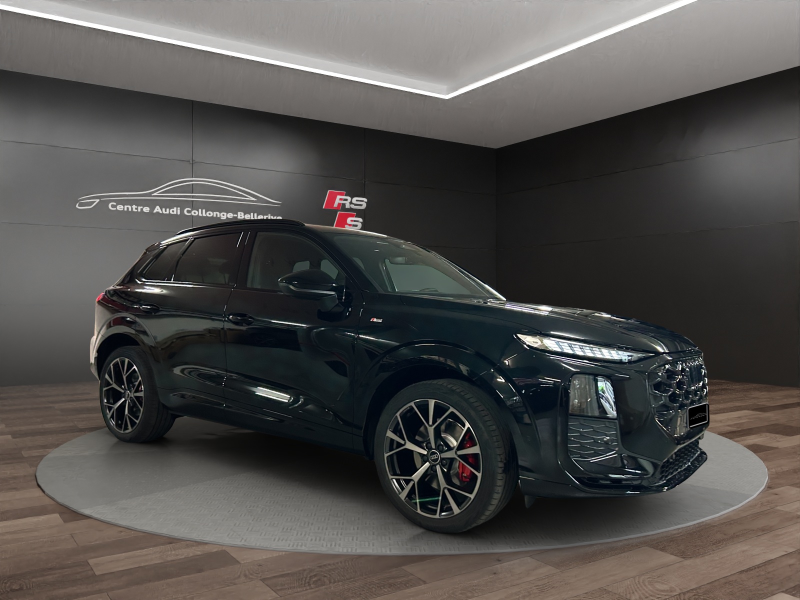 AUDI Q3 SUV TFSI quattro 195 kW S tronic-image-7