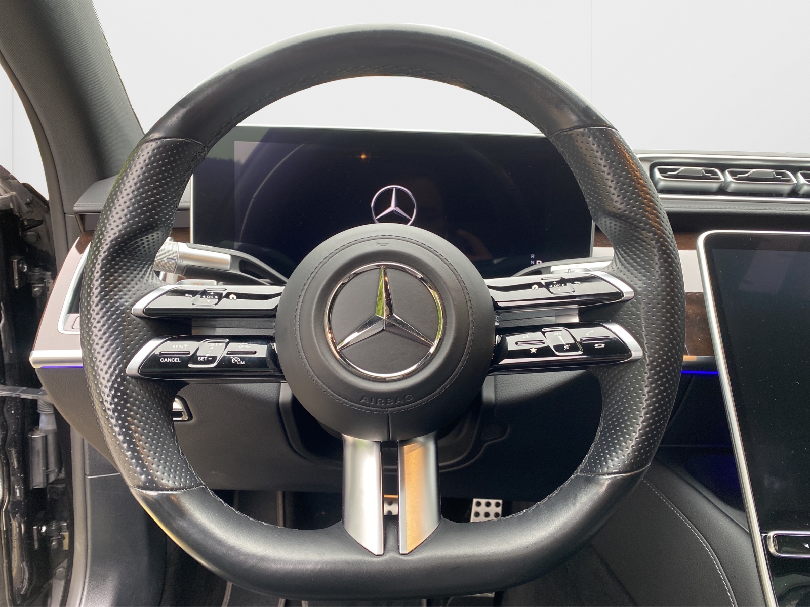 MERCEDES-BENZ S 400 d 4Matic AMG Line 9G-Tronic-image-9