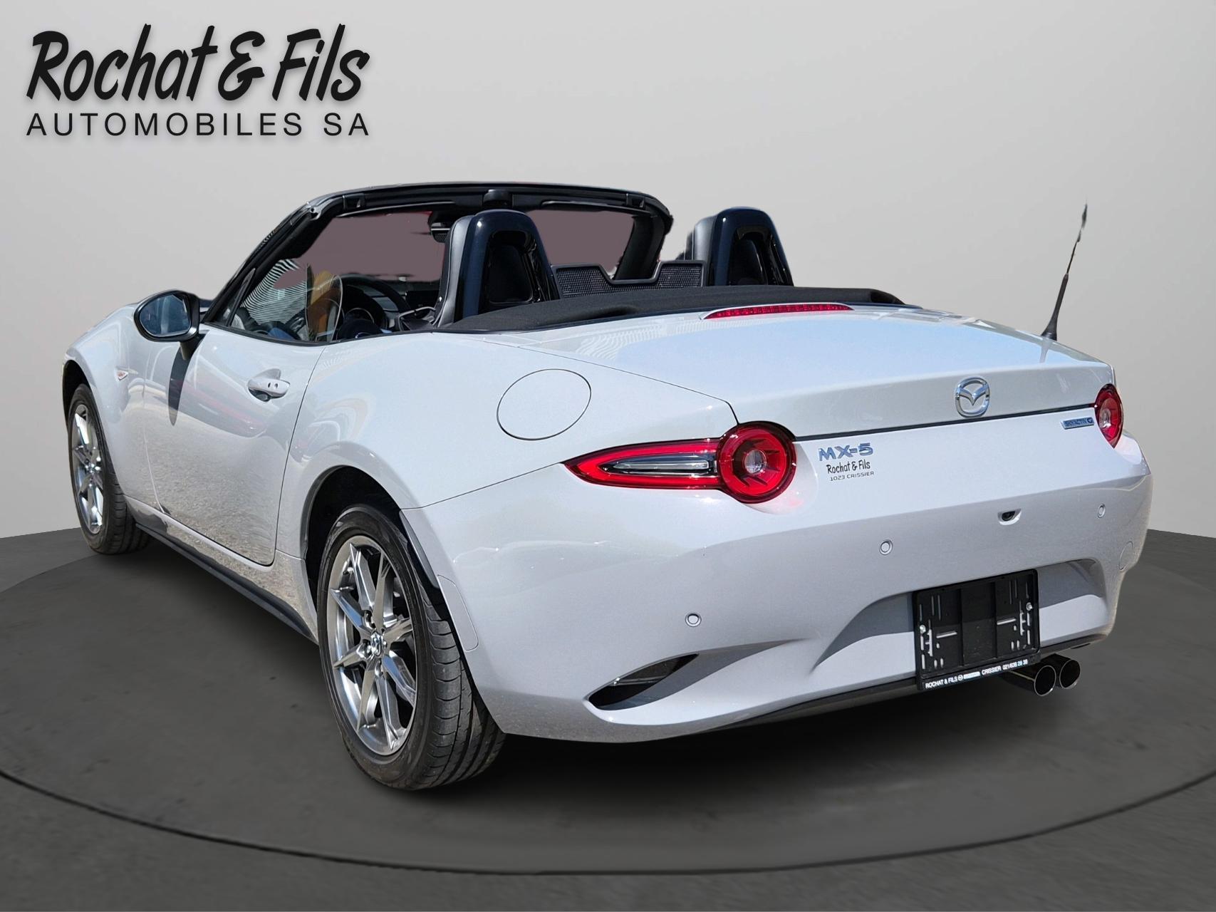 MAZDA MX-5 Skyactiv-G 132 Exclusive-line-image-18